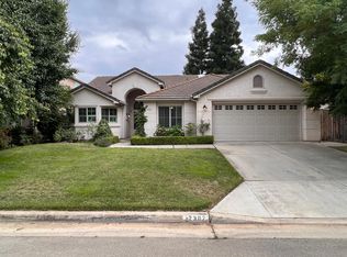 2307 W Beechwood Ave, Fresno, CA
