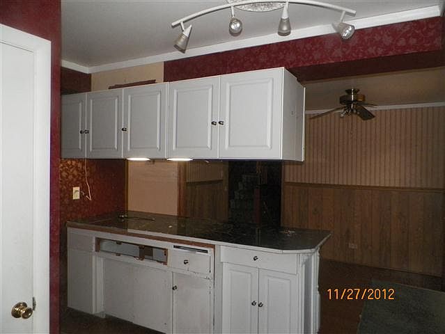 2nd image of 145 Sue Ct