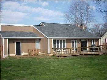 2nd image of 6810 Greenway Dr
