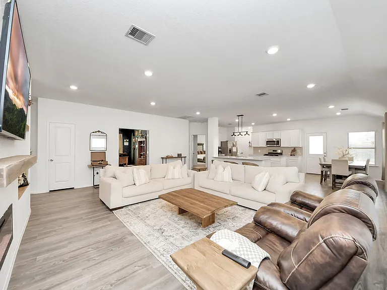 2835 Mistygate Ct — Photo 7