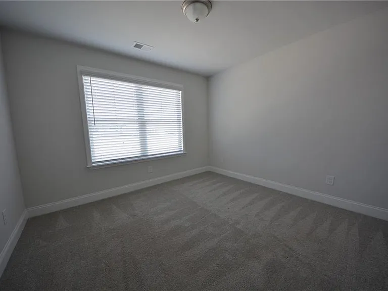 547 Hellen Valley Dr — Photo 44