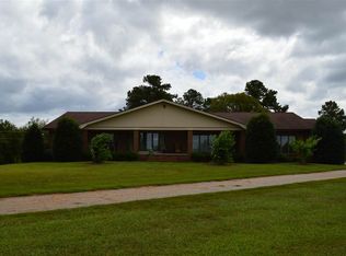 1235 Swofford Dr, Cowpens, SC 29330