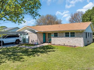 100 Aster St, Lone Grove, OK 73443