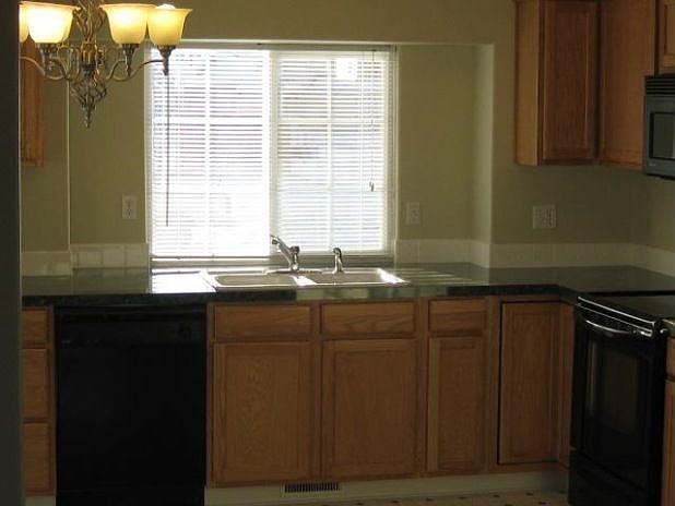 2nd image of 82 N Pleasant Hill Dr