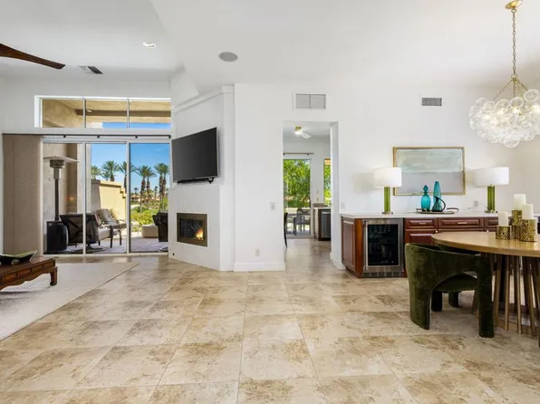 416 Desert Holly Dr, Palm Desert, CA 92211