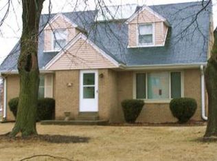 6834 W Cold Spring Rd, Greenfield, WI 53220