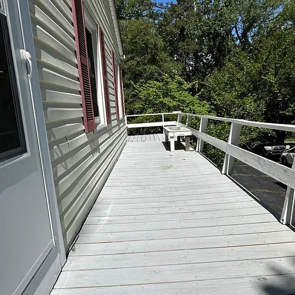 211 Woodland Dr — Photo 3