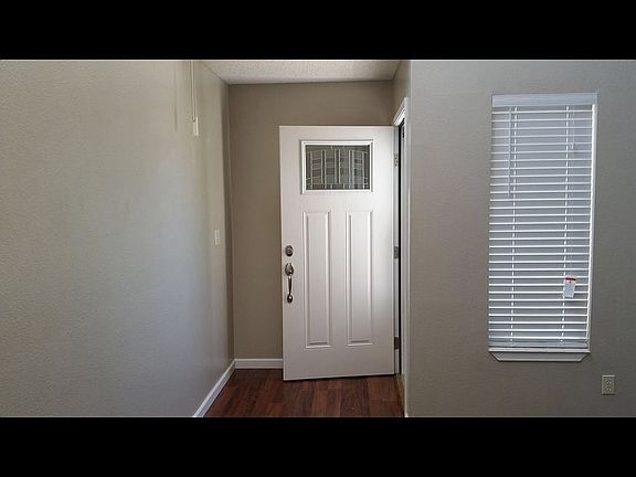 4th image of 2577 Sycamore Glen Dr APT 3