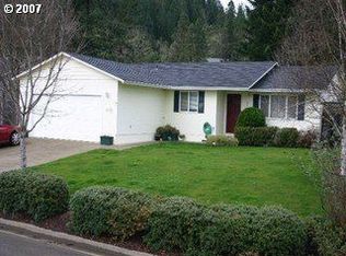 1739 Garnet Ave, Sutherlin, OR 97479