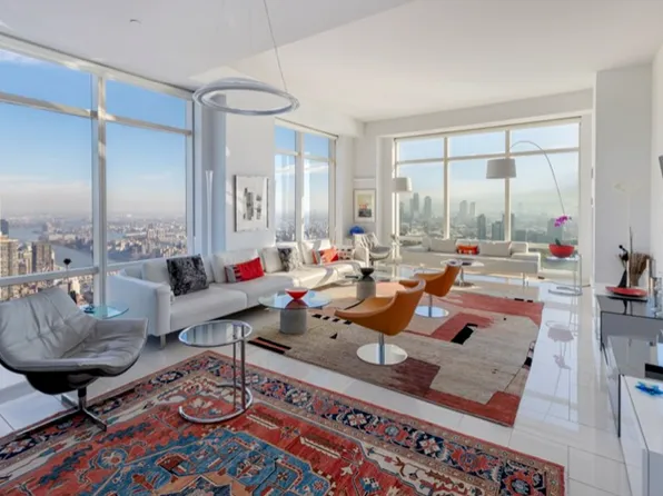 845 U N Plaza image 1 of 25