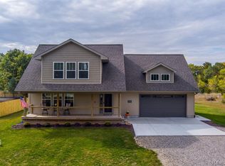 193 Plum Creek Rd, Lapeer, MI 48446