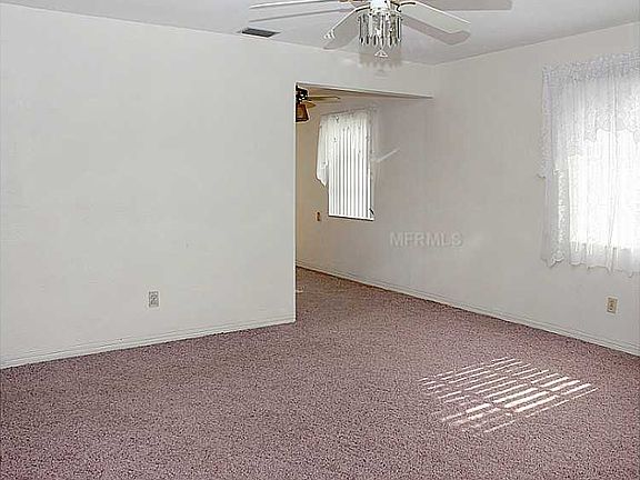 3rd image of 728 46th Ave N