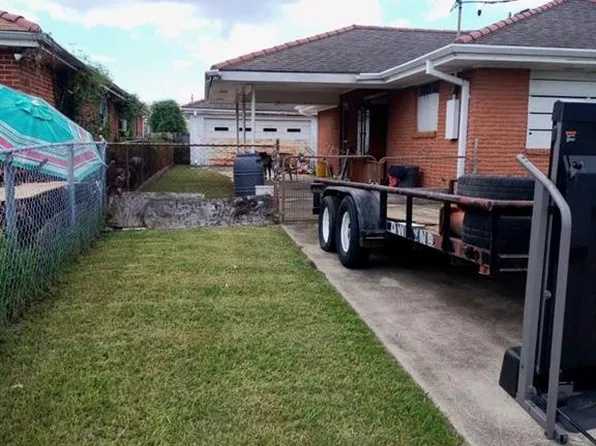 8000 W Laverne St, New Orleans, LA 70126