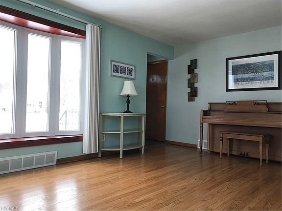 2nd image of 5154 Lucydale Ave