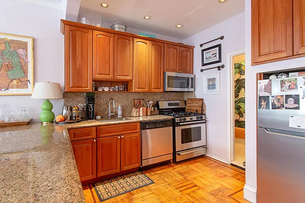 Rented by Maz Group NY | media 4