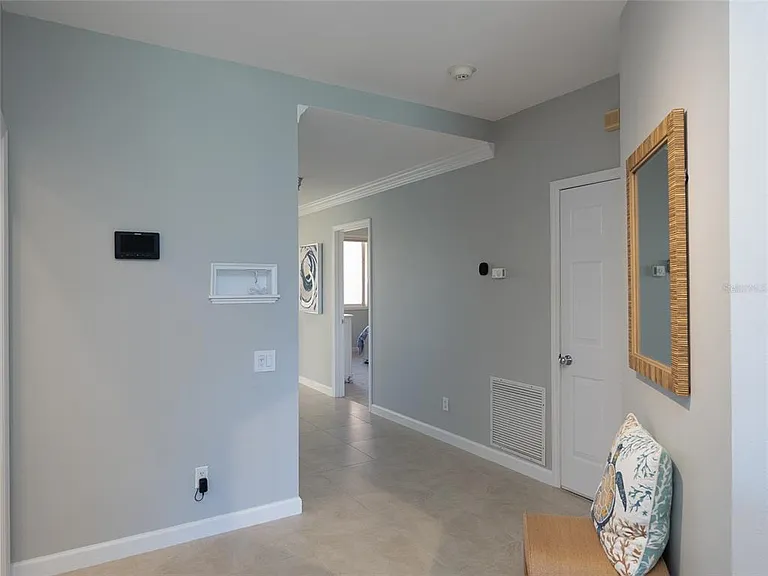 2013 Harbour Links Dr #2013 — Photo 14