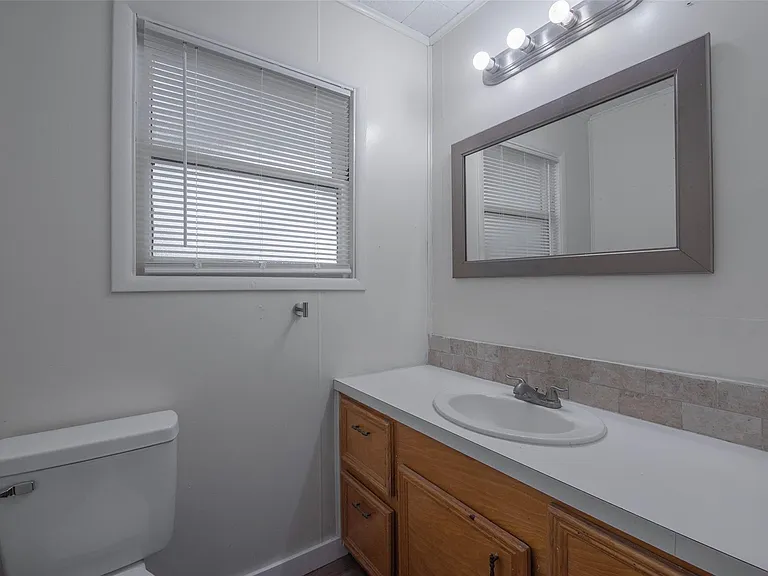 5206 Avenue M — Photo 25