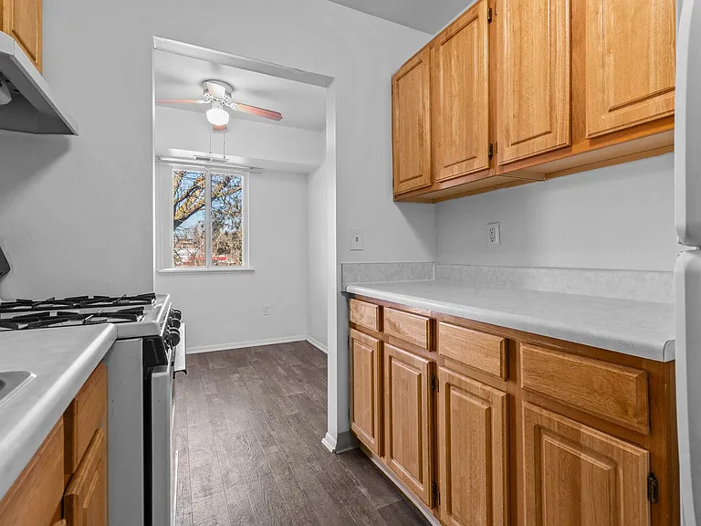 Six Trails Apartments - Saline, MI — Photo 4