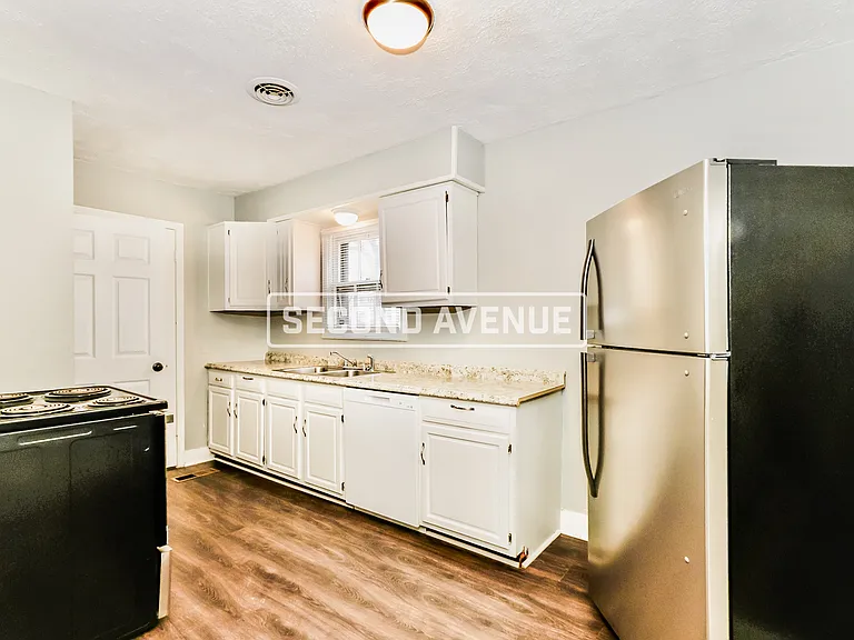 1032 Sale Ave — Photo 2