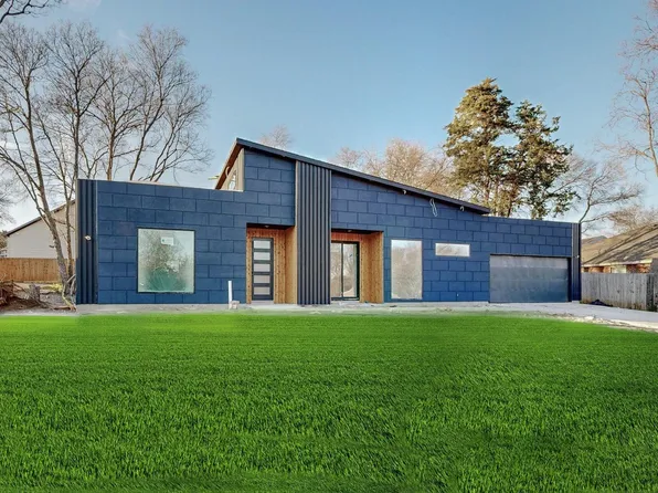 2433 Lyola St, Dallas, TX 75241