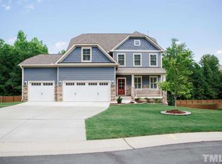 213 Gillean Ln, Holly Springs, NC 27540