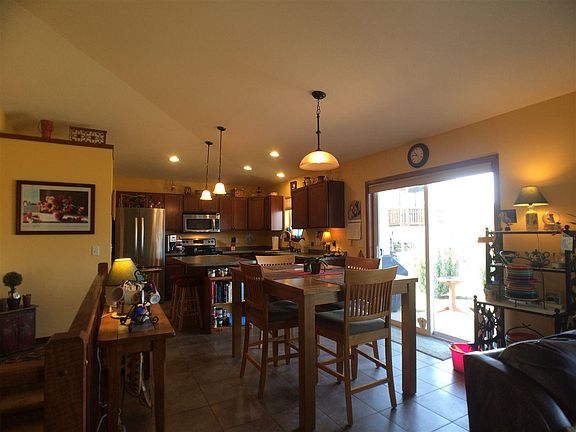 4th image of 2635 Oak Meadow Dr