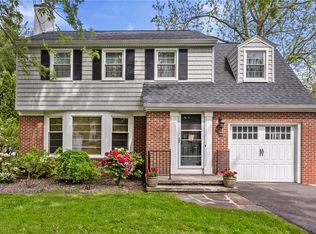 570 Antlers Dr, Rochester, NY 14618