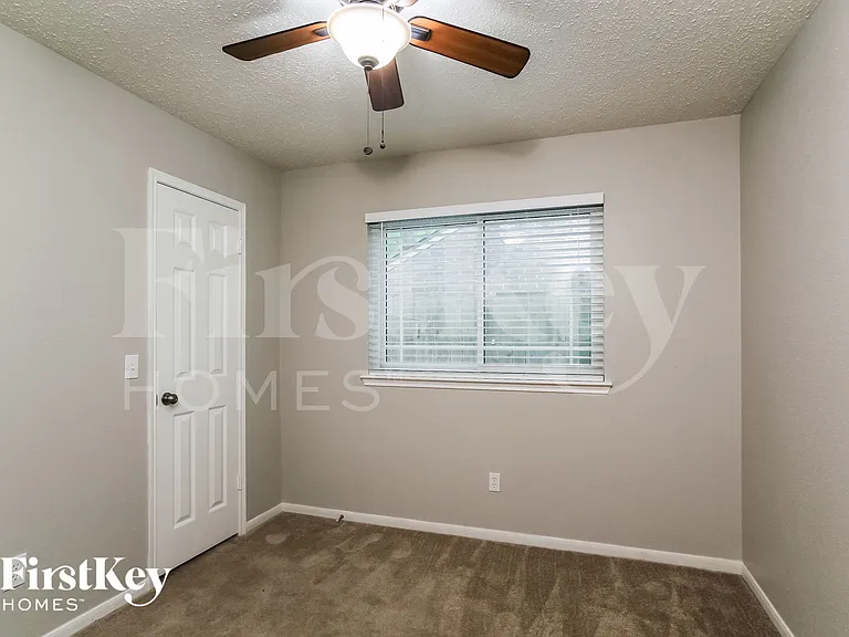 123 S Village Knoll Cir — Photo 12