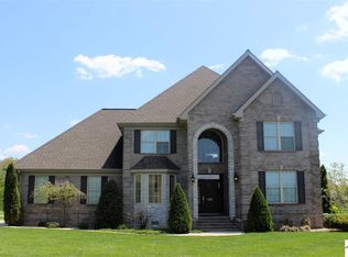 153 Saratoga Dr S, Murray, KY 42071