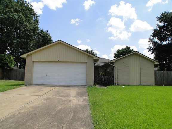2nd image of 16802 Pastoria Dr