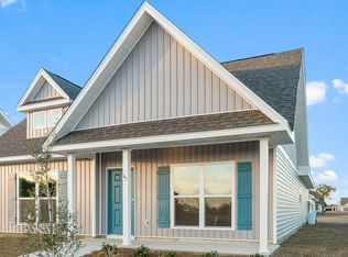 45 Bluebeech St, Freeport, FL 32439