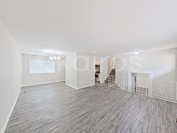 3rd image of 6537 Saint Louis St