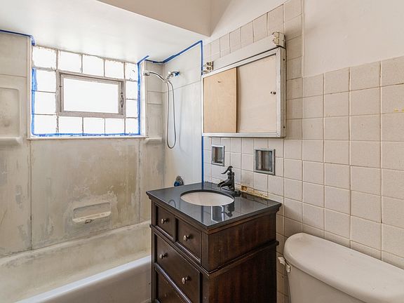 4th image of 8637 N Milwaukee Ave