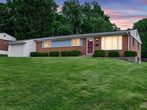 3256 Adie Rd, Saint Ann, MO 63074