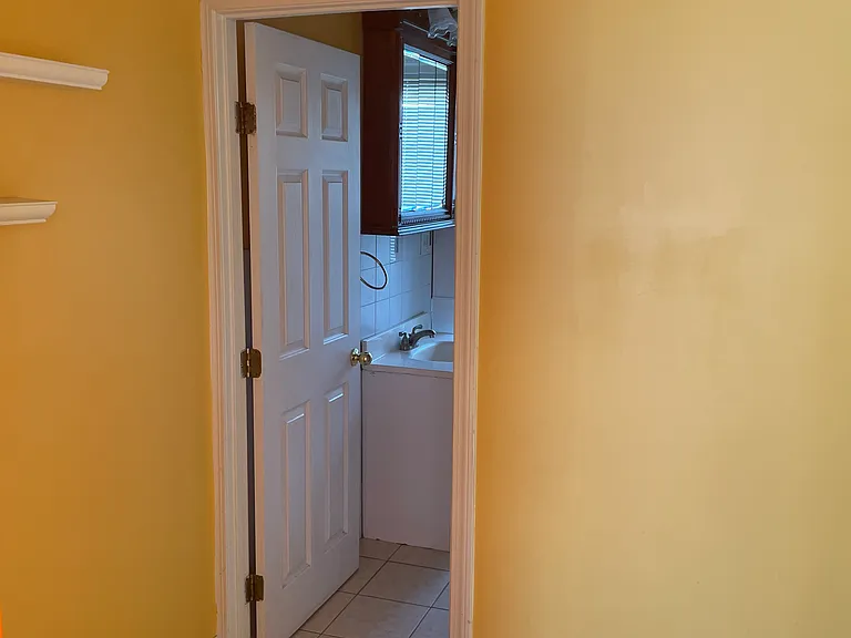 125 Highland Ave #1 — Photo 7