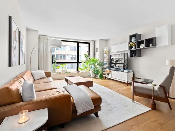 540 W 28th St APT 4D, New York, NY 10001