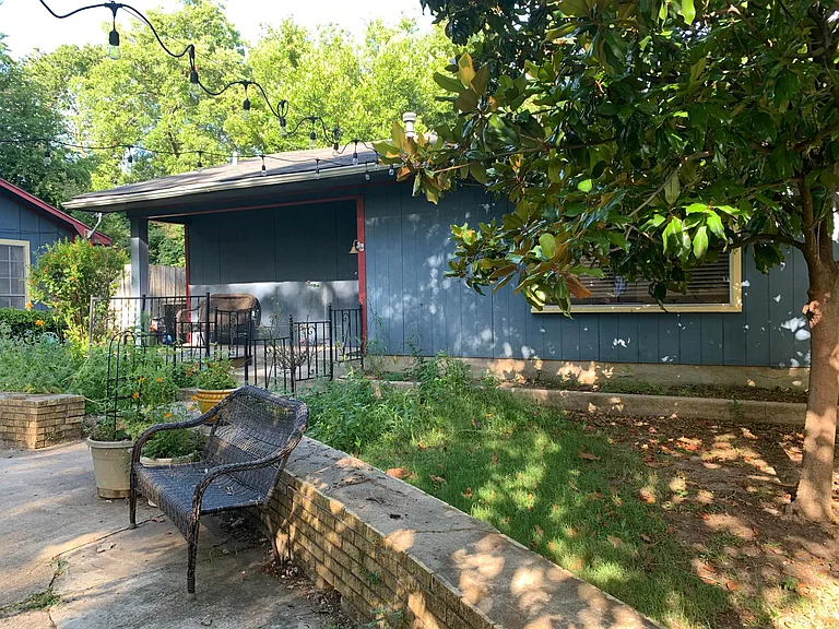 817 Bolivar St #B — Photo 9