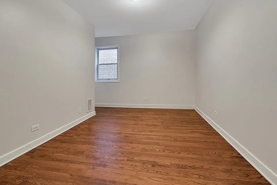 Building Photo - 745 S Claremont Ave #2