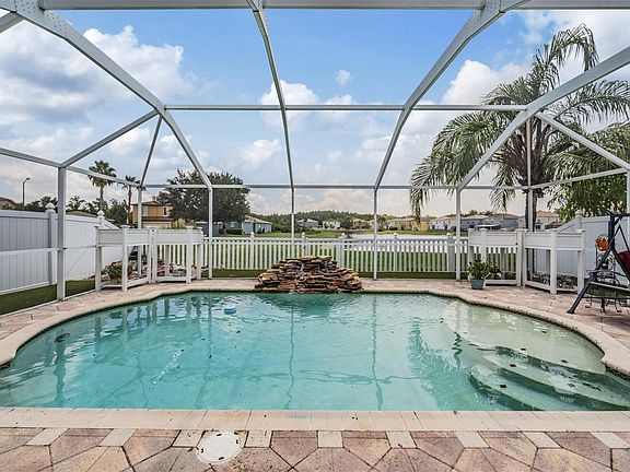3rd image of 17416R Garden Heath Ct