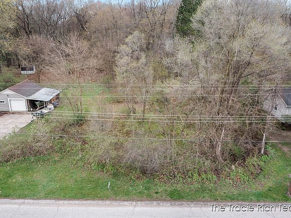 3rd image of 4975 Boyd Ave NE