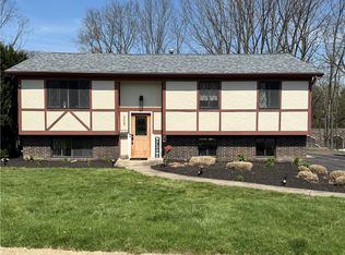 3025 Wallace St, New Kensington, PA 15068