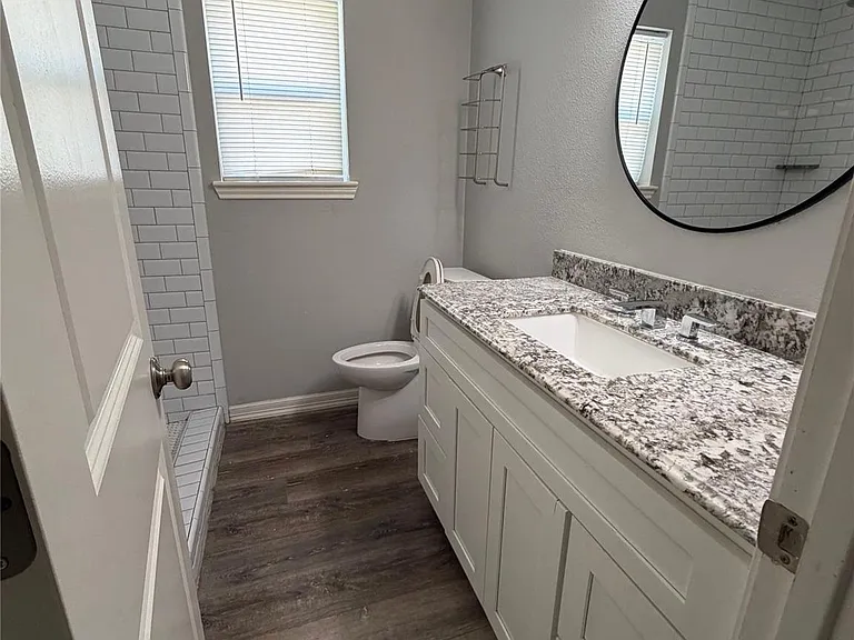2418 Tinechester Dr — Photo 15