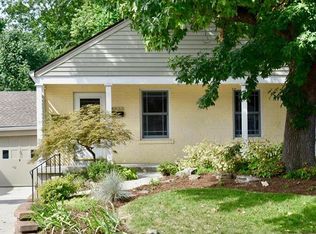 8925 White Ave, Saint Louis, MO