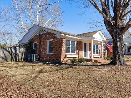 261 E Lillington St, Angier, NC 27501