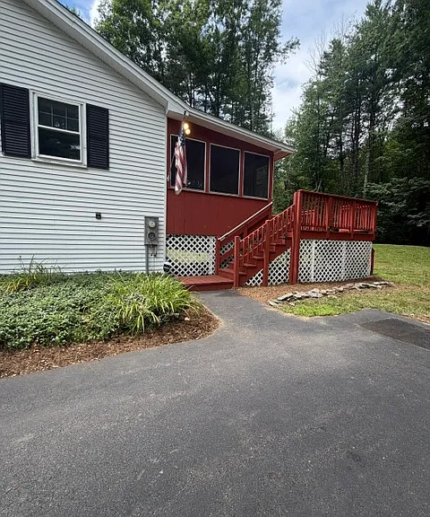 185 Long Hill Rd — Photo 2