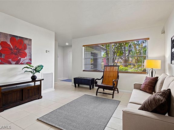 3rd image of 7134 Columbia Cir