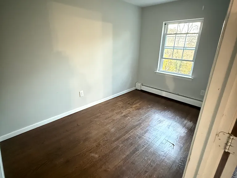 10 Highland St #4 — Photo 7
