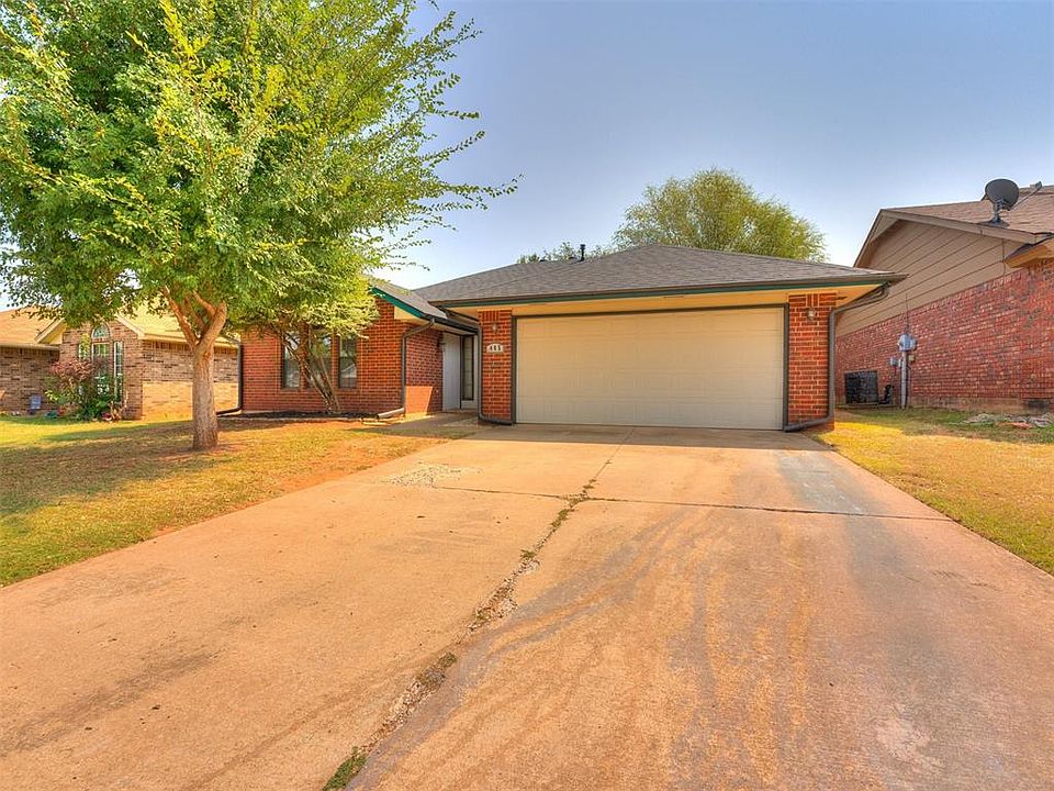 1st image of 405 Crestland Dr