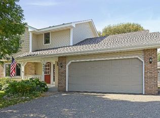 8909 Oakview Ln N, Maple Grove, MN 55369