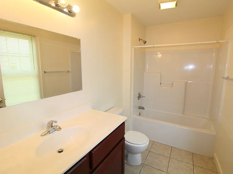 301 W Market St — Photo 27